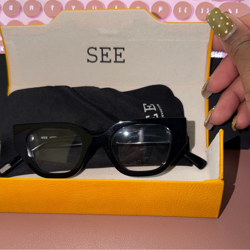 SEE Women's Black Square Glasses